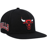 Mitchell & Ness Chicago Bulls Side Core 2.0 Snapback Hat Black