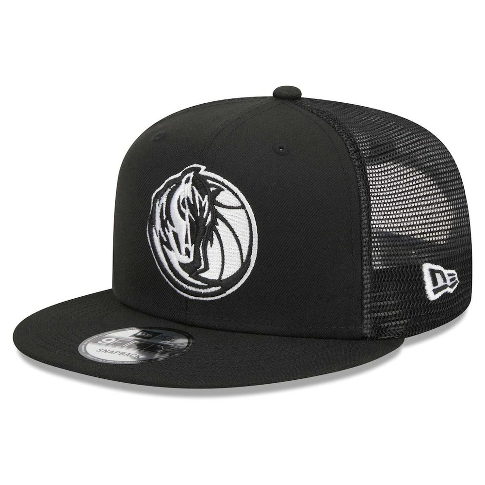 New Era Dallas Mavericks 9FIFTY Snapback Trucker Hat Black