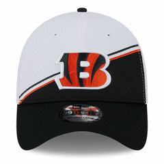 Cincinnati Bengals New Era 2023 Sideline 39THIRTY Flex Hat - White/Black - NFL