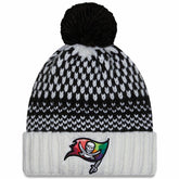 Tampa Bay Buccaneers New Era Women's 2023 NFL Crucial Catch Cuffed Pom Knit Hat - Black/White - NFL