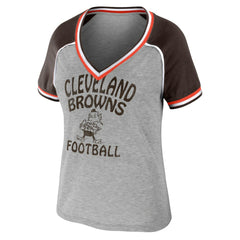 Cleveland Browns WEAR by Erin Andrews Women's Cropped Raglan Throwback V-Neck T-Shirt - Heather Gray - NFL