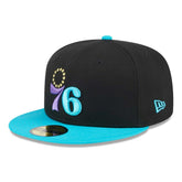 New Era Philadelphia 76ers Arcade Scheme 59FIFTY Fitted Hat Black/Turquoise