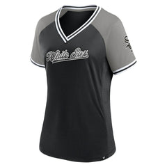 Chicago White Sox Fanatics Women's Glitz & Glam League Diva Raglan V-Neck T-Shirt Outlet