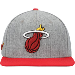 Miami Heat Pro Standard Classic Logo Two-Tone Snapback Hat Gray/Red