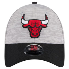 New Era Chicago Bulls Active Digi-Tech Two-Tone 9FORTY Adjustable Hat Heather Gray/Black