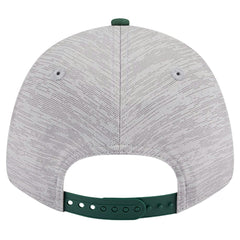 New Era Milwaukee Bucks Active Digi-Tech Two-Tone 9FORTY Adjustable Hat Heather Gray/Hunter Green