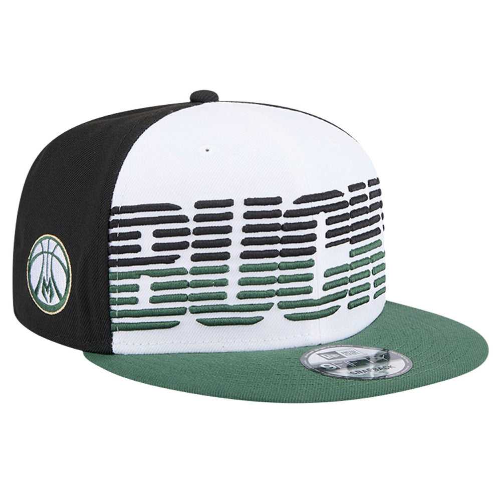 New Era Milwaukee Bucks Throwback Gradient Tech Font 9FIFTY Snapback Hat White/Hunter Green