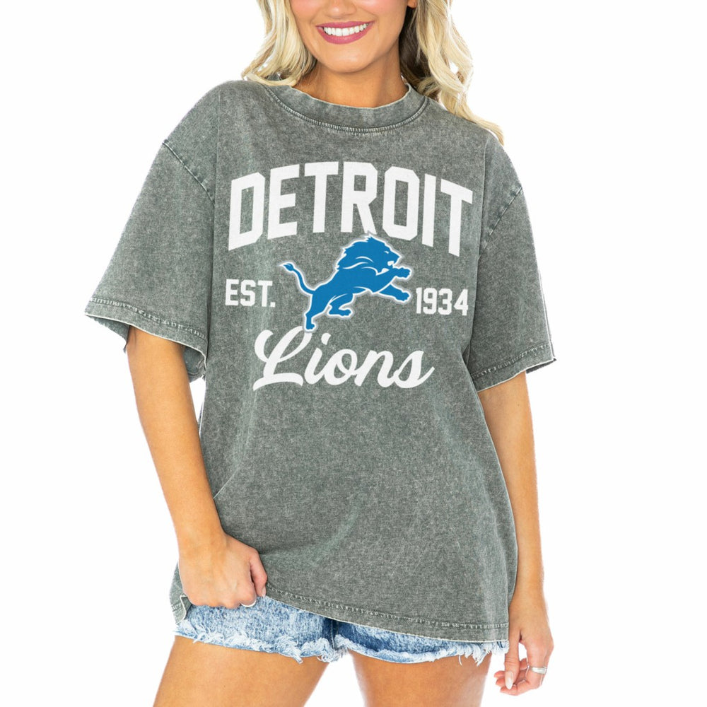 Detroit Lions Gameday Couture Women's Tackle Titan Boyfriend Washed T-Shirt - Gray - NFL