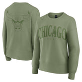 Fanatics Chicago Bulls Women's Elements Flow Pullover Sweatshirt Olive