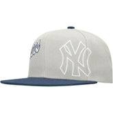 New York Yankees Mitchell & Ness Knock Out Panel Snapback Hat for sale