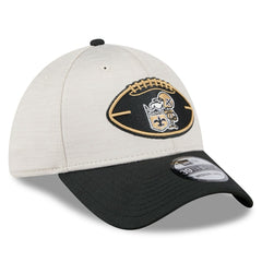 New Orleans Saints New Era 2024 Sideline Historic 39THIRTY Flex Hat - Stone/Black - NFL