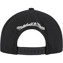 Toronto Maple Leafs Mitchell & Ness Core Team Script 2.0 Snapback Hat - Black | NHL near me