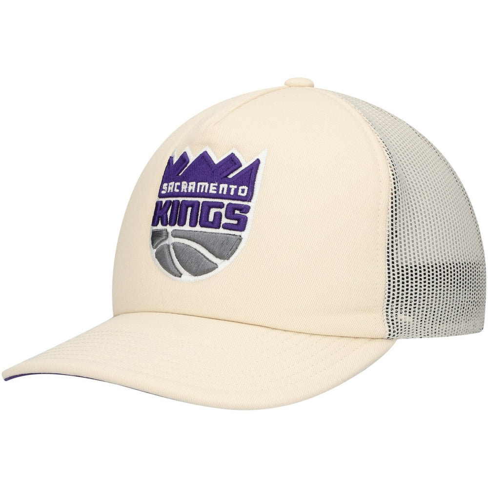 Mitchell & Ness Sacramento Kings Trucker Adjustable Hat Cream