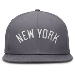 New York Yankees Nike Performance True Fitted Hat Outlet