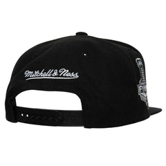 Tampa Bay Lightning Mitchell & Ness Core Top Spot Snapback Hat - Black | NHL Lifestyle