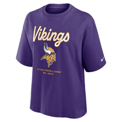 Minnesota Vikings Women's Essential Script Relaxed Boxy T-Shirt - Purple - Nike