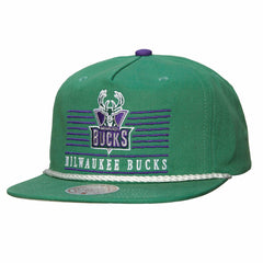 Mitchell & Ness Milwaukee Bucks Ascend Deadstock Snapback Hat Green