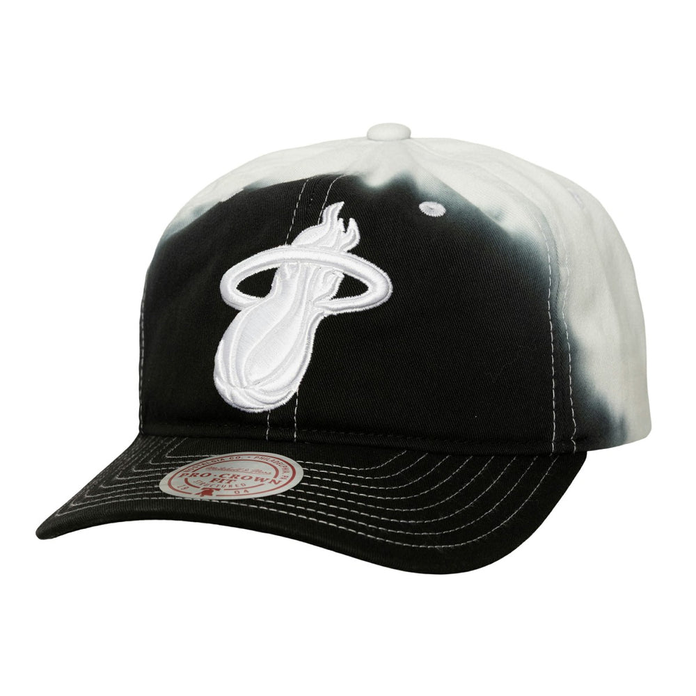Mitchell & Ness Miami Heat Dip Dye Pro Crown Adjustable Hat Black/White