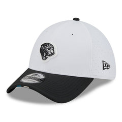 Jacksonville Jaguars New Era 2025 NFL Training Camp Throwback Logo 39THIRTY Flex Hat - White/Black - NFL