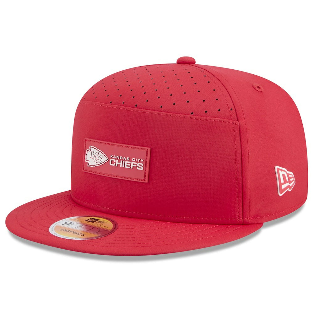 Kansas City Chiefs New Era 2025 Sideline Split Panel 9FIFTY Snapback Hat - Red - NFL