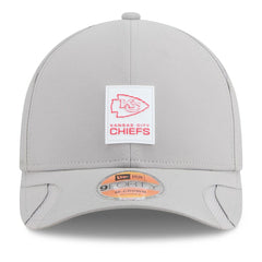 Kansas City Chiefs New Era 2025 Sideline M-Crown 9FORTY Adjustable Hat - Gray - NFL