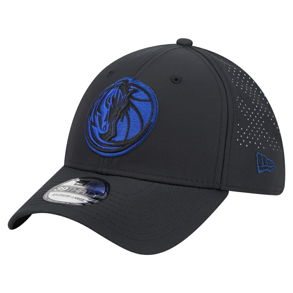 New Era Dallas Mavericks Night 39THIRTY Flex Hat Black