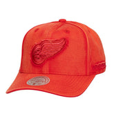 Detroit Red Wings Mitchell & Ness Downtown Snow Wash Pro-Crown Adjustable Hat - Red | NHL Lifestyle