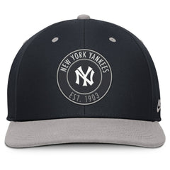 New York Yankees Nike Cooperstown Collection Pro Dri-FIT Snapback Hat Online