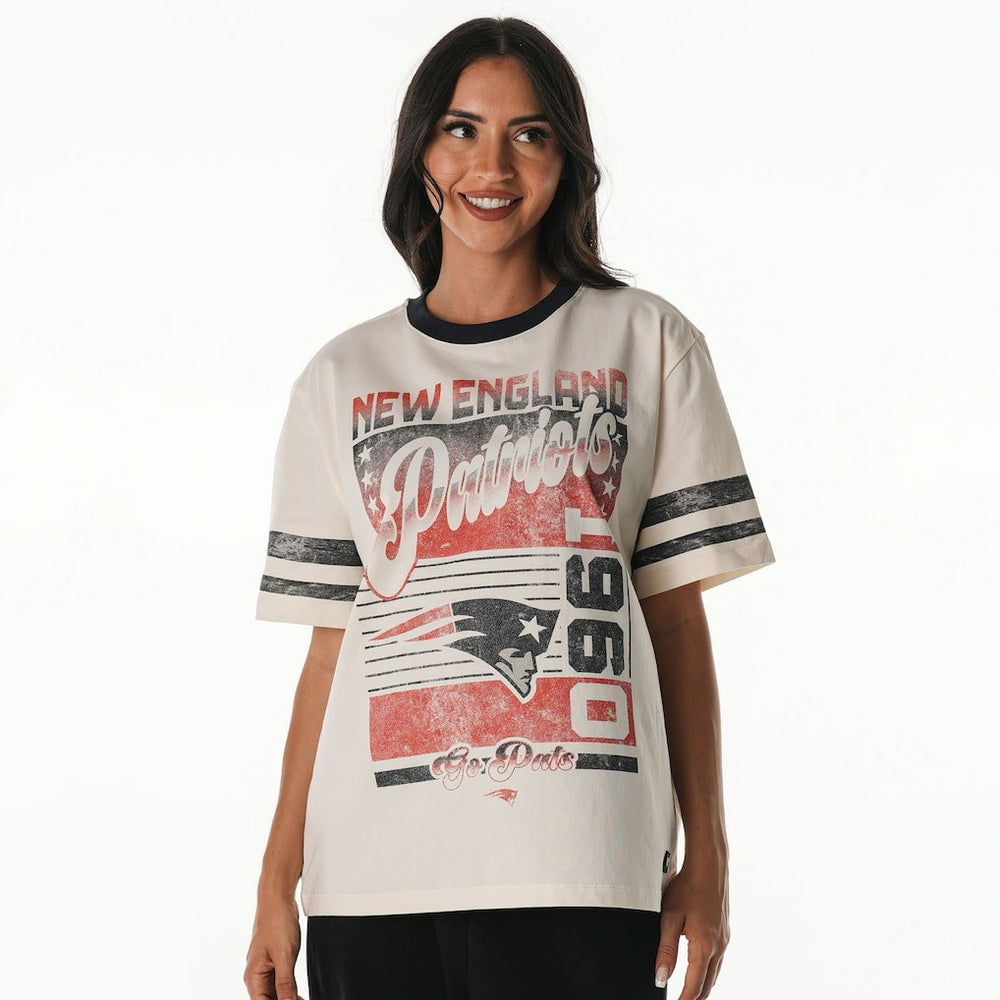 New England Patriots The Wild Collective Women's Vintage Drop Shoulder Oversized Boyfriend T-Shirt - Cream - NFL