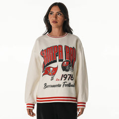 Tampa Bay Buccaneers The Wild Collective Women's Oversized Vintage French Terry Sweatshirt - Cream - NFL