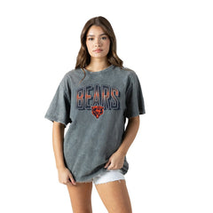 Chicago Bears Gameday Couture Women's Peak Performance Oversized Snow Wash T-Shirt - Gray - NFL