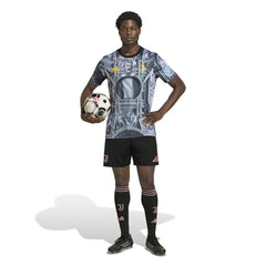 Adidas - Juventus 2025/26 Pre-Match Training Jersey - Black