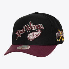 Detroit Red Wings Mitchell & Ness x Just Don Wave Script Pro Strapback Hat - Black/Maroon | NHL discount