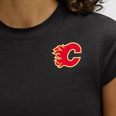 Calgary Flames lululemon Women's Cates T-Shirt - Black | NHL online