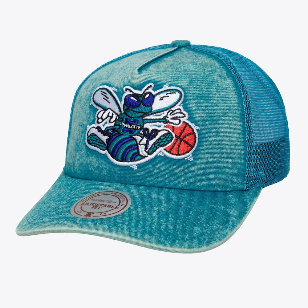 Mitchell & Ness Charlotte Hornets Gameday Snow Wash Adjustable Trucker Hat Teal