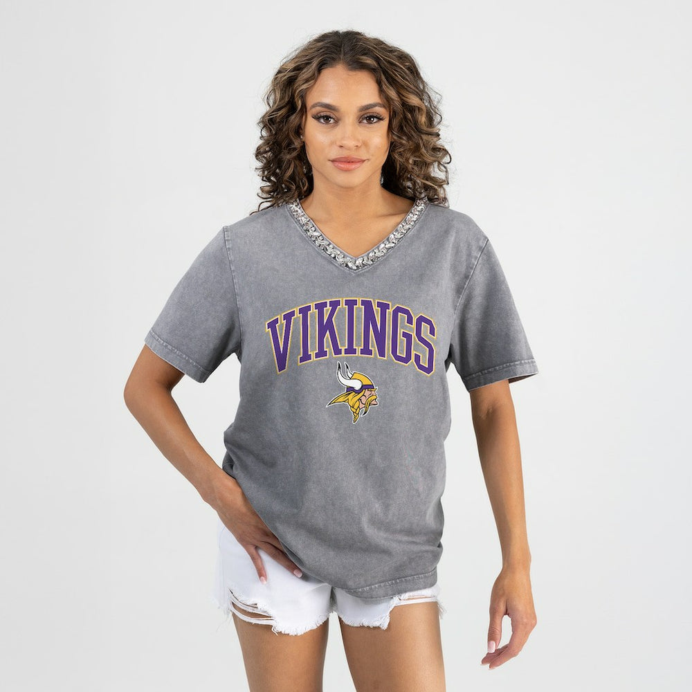 Minnesota Vikings Gameday Couture Women's Relaxed Iconic Edge Rhinestone V-Neck T-Shirt - Gray - NFL