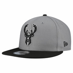 New Era Milwaukee Bucks Core Logo Storm Gray Two-Tone 9FIFTY Snapback Hat Gray