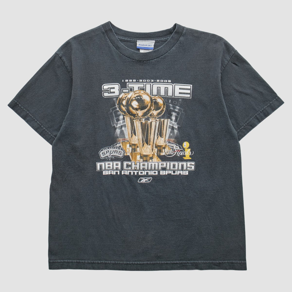 Vintage San Antonio Spurs Reebok 2005 T-Shirt Gray