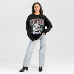 New England Patriots Gameday Couture Women's Oversized Victory Lane Black Label Premium Fleece Sweatshirt - Black - NFL