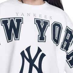 New York Yankees G-III 4Her by Carl Banks Women's Bleachers Cropped Pullover Sweatshirt Outlet