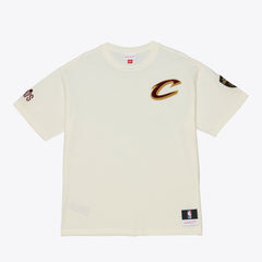 Mitchell & Ness Cleveland Cavaliers Hardwood Classics Chainstitch Premium T-Shirt Cream