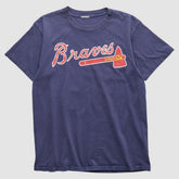 Atlanta Braves 2000s T-shirt Near Me