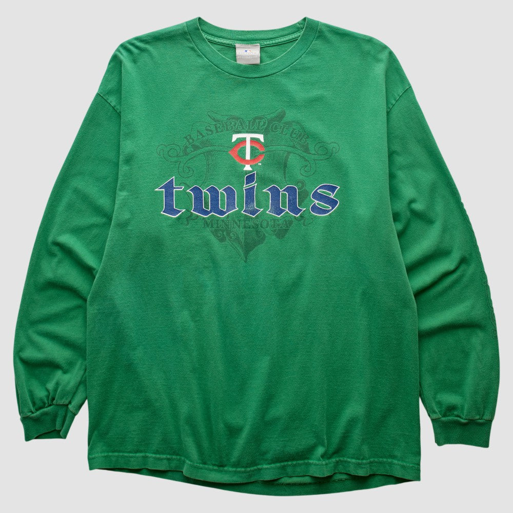 Minnesota Twins Genuine Merchandise 2000s Long Sleeve T-shirt Near Me