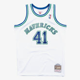 Mitchell & Ness Dirk Nowitzki Dallas Mavericks 1998-99 Hardwood Classics Swingman Jersey White