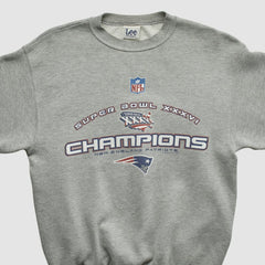 New England Patriots Lee Sport 2002 Pullover Sweatshirt - Heather Gray Vintage - Fanatics