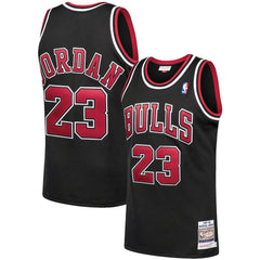 Mitchell & Ness Michael Jordan Chicago Bulls 1997/98 Hardwood Classics Authentic Jersey Black