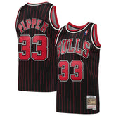 Mitchell & Ness Scottie Pippen Chicago Bulls Hardwood Classics Swingman Jersey Black