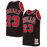 Mitchell & Ness Michael Jordan Chicago Bulls 1996/97 Hardwood Classics Authentic Jersey Black