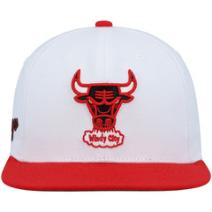 Mitchell & Ness Chicago Bulls Hardwood Classics Snapback Hat White/Red