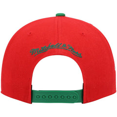 Mitchell & Ness Milwaukee Bucks Hardwood Classics Snapback Hat Red/Green